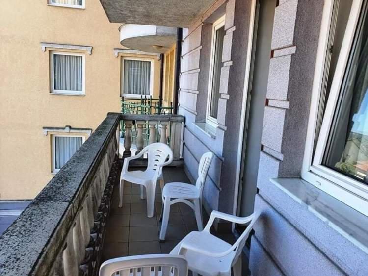 Palota Apartman Heviz Exterior photo